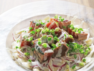 藁焼き鰹のたたき　アイオリソース